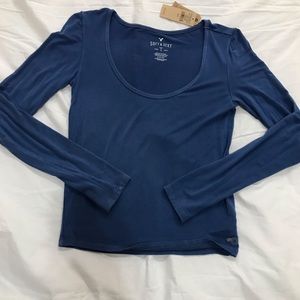 American Eagle Scoop Neck Long Sleeve Crop